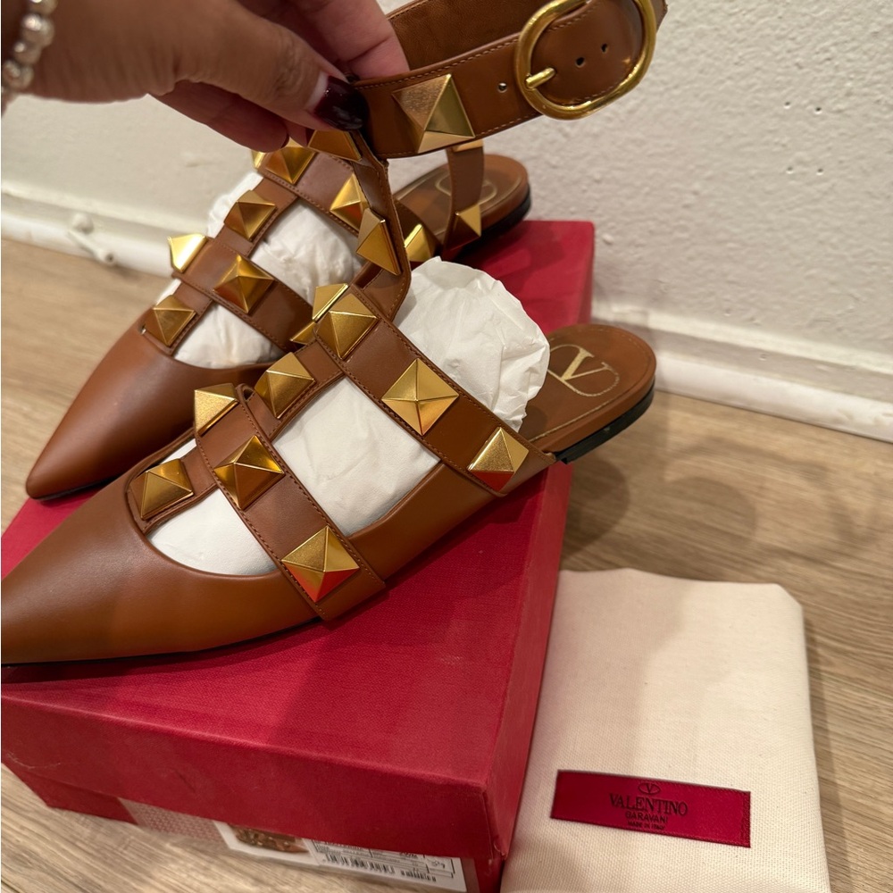 Valentino brown tan large rockstud flat sandal 39 - Picture 2 of 9